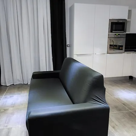 A&c White Diamond Con Larga Terrazza Di 50 Mq Sul Mare