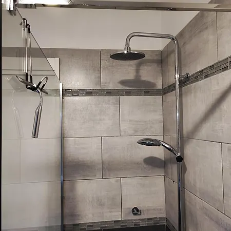 דירה A&c White Diamond Con Larga Terrazza Di 50 Mq Sul Mare