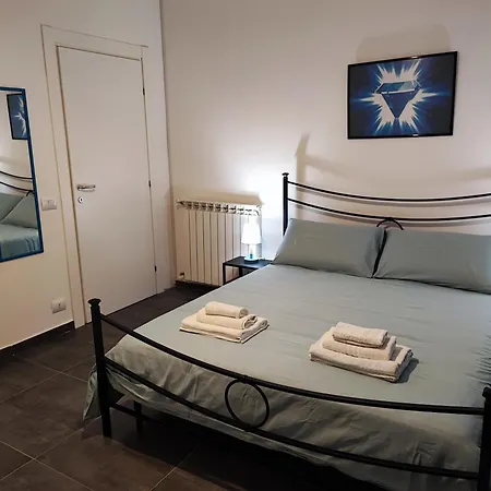 A&c White Diamond Con Larga Terrazza Di 50 Mq Sul Mare Daire *