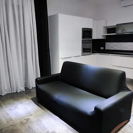 A&c White Diamond Con Larga Terrazza Di 50 Mq Sul Mare Daire