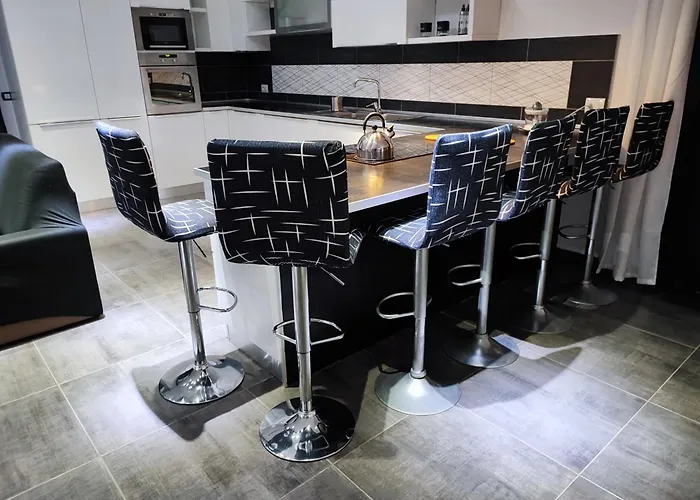 Apartment A&c White Diamond Con Larga Terrazza Di 50 Mq Sul Mare Anzio